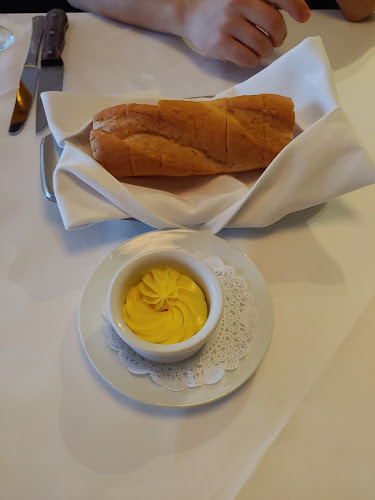 4th Level, 6 Raffles Blvd, Hotel Royal Collection Marina, Marina Square, Singapore 039594