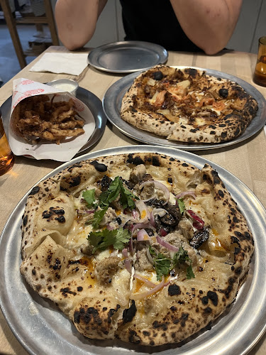 125 Owen Rd, Singapore 218929