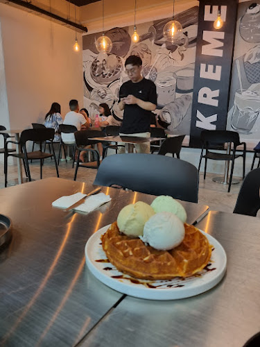 Opinii despre Kreme Cafe în Singapore - Hospitality and gastronomy