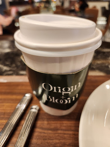 10 Bayfront Avenue, Marina Bay Sands Hotel Tower 2, 3, Lobby &, 018956