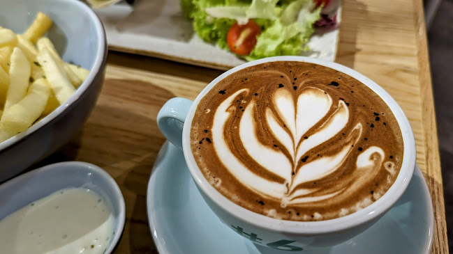 Comentarii opinii despre 6 Letter Brunch