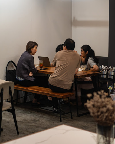 Comentarii opinii despre Refuel J9