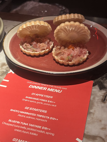 284 Lavender St., Singapore 338802