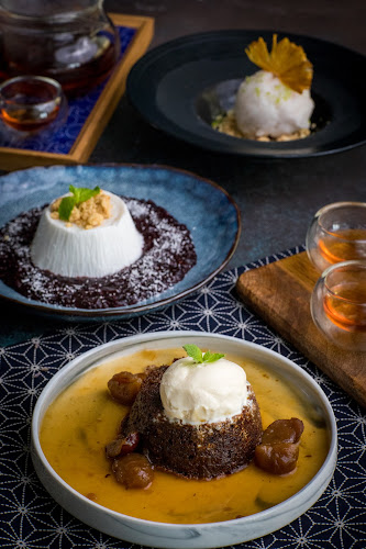 Opinii despre Godmama at Parkway Parade - Modern Peranakan Restaurant Singapore în Singapore - Hospitality and gastronomy