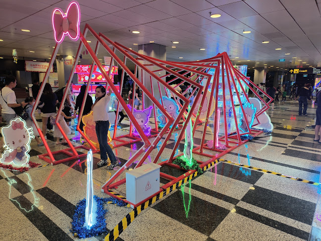 McDonald's Changi Airport Terminal 2 (T2) Transit Lounge - Singapore