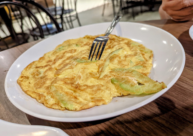 White Restaurant (Sun Plaza)