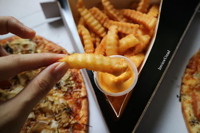 Overly Cheezy - Singapore