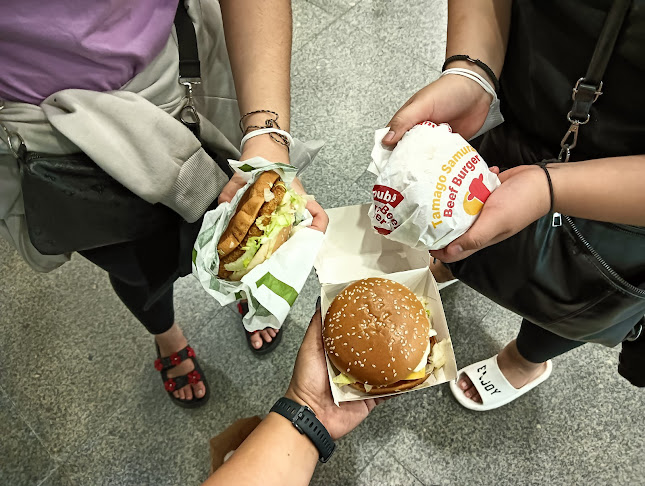 McDonald's Harbourfront Centre - Hospitality and gastronomy