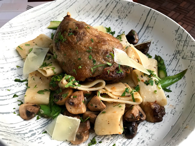 Comentarii opinii despre 5 by Sans-Façon