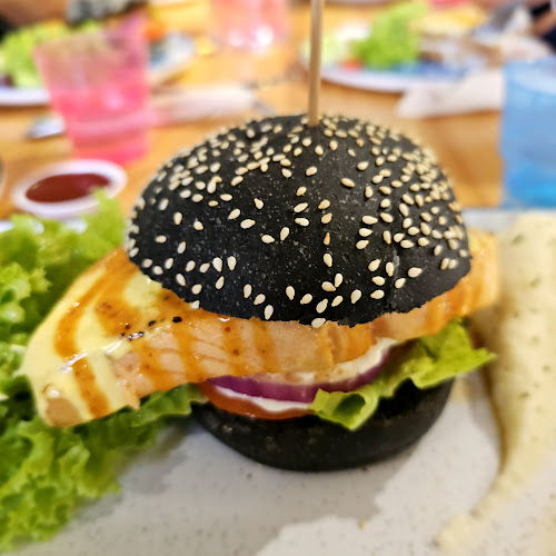 6 Letter Brunch - Hospitality and gastronomy