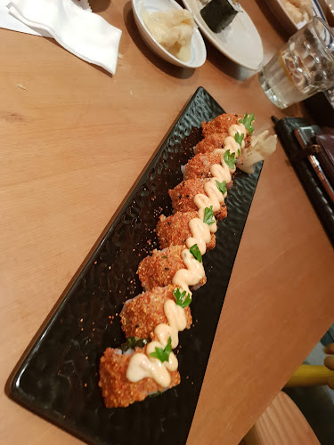 Opinii despre Standing Sushi Bar în Singapore - Hospitality and gastronomy