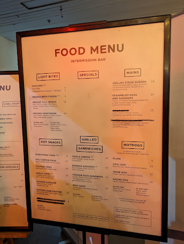 Comentarii opinii despre Intermission Bar at The Projector (Golden Mile Tower)