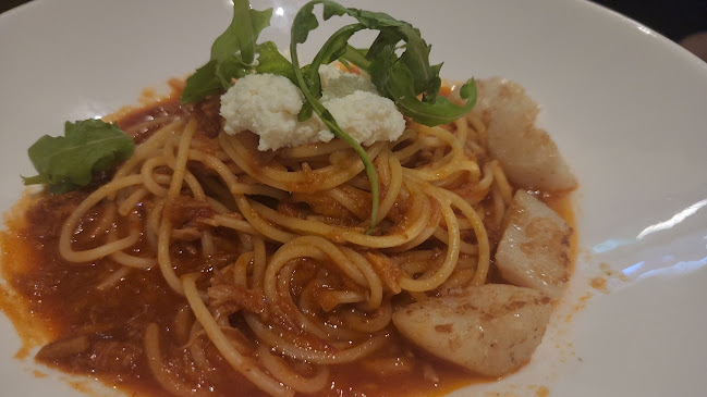 Comentarii opinii despre COLLIN’S @ PLQ Mall