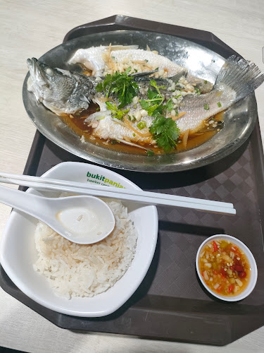 Comentarii opinii despre Bukit Panjang Hawker Centre & Market