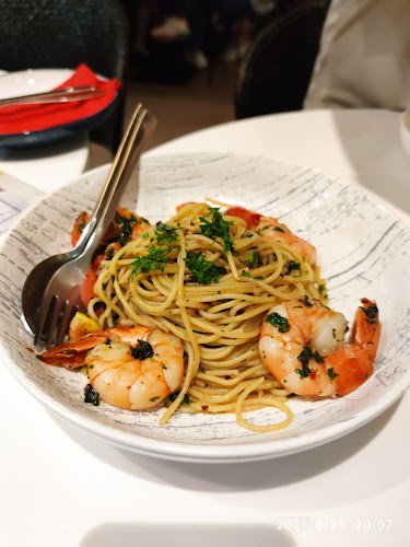 Cavemen Social - Hospitality and gastronomy