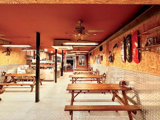 Joji's Sandwich Parlour - Hospitality and gastronomy