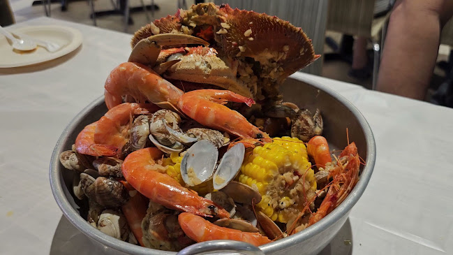 Dancing Crab (Northshore Plaza II)