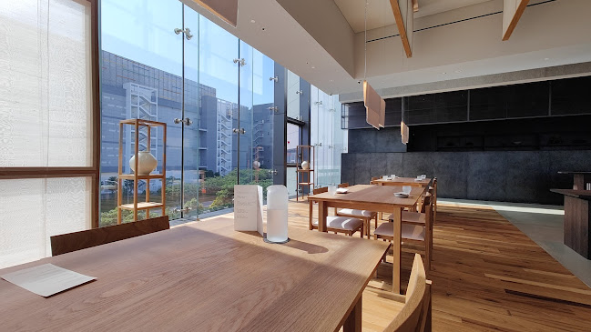 Comentarii opinii despre Na Oh