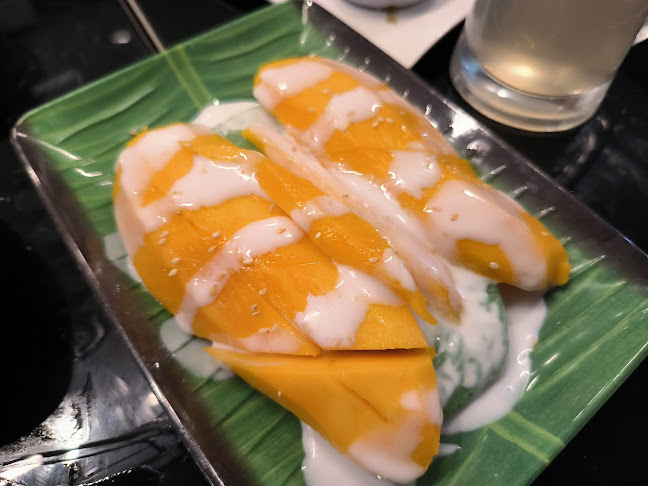 Naowarat Thai Cuisine - Hospitality and gastronomy