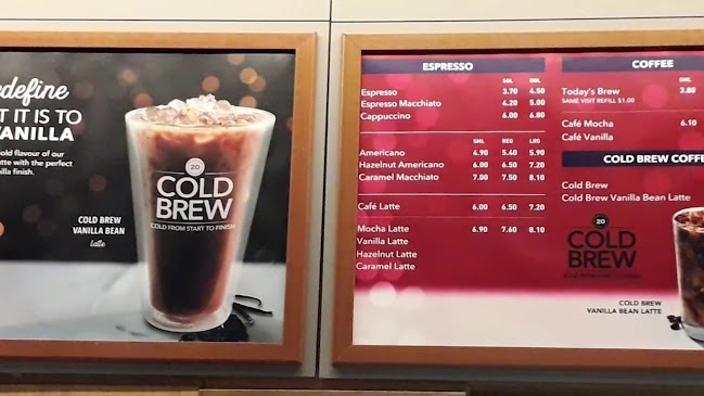 Comentarii opinii despre The Coffee Bean and Tea Leaf - West Mall