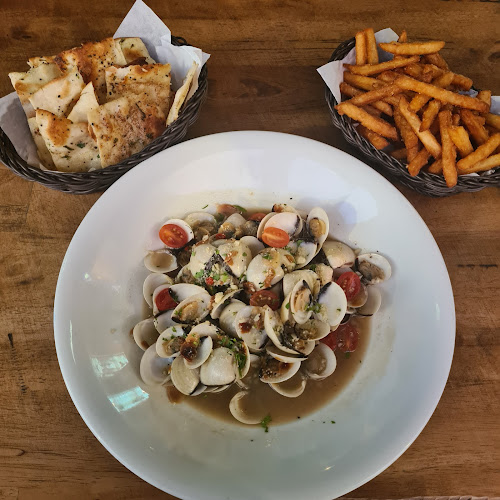 393 Guillemard Rd, Singapore 399790