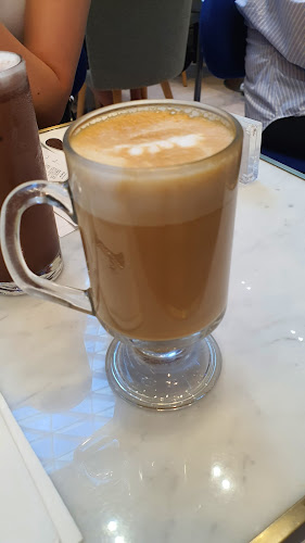 Lady M @ Jewel Changi Airport - Hospitality and gastronomy