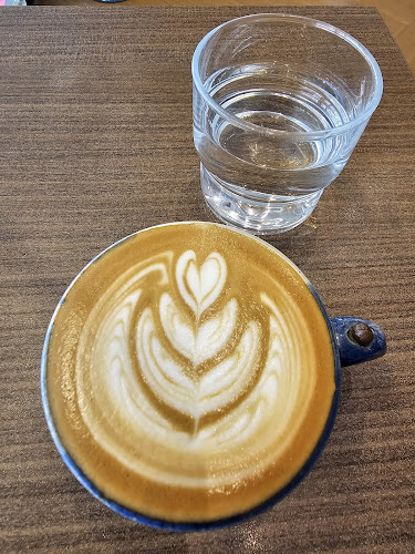 Opinii despre Tiong Hoe Specialty Coffee în Singapore - Hospitality and gastronomy