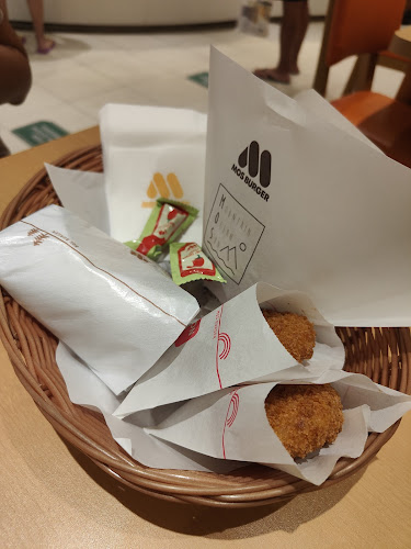 MOS Burger Toa Payoh HDB Hub - Hospitality and gastronomy