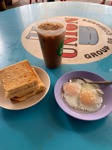 Vic's Place- Oldies Club! - Singapore