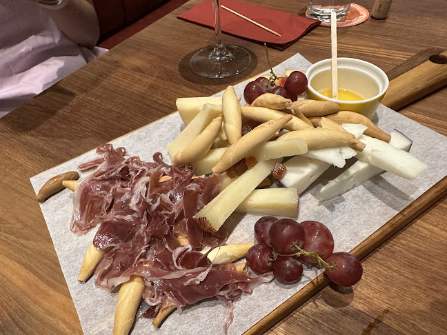 Opinii despre My Little Spanish Place în Singapore - Hospitality and gastronomy