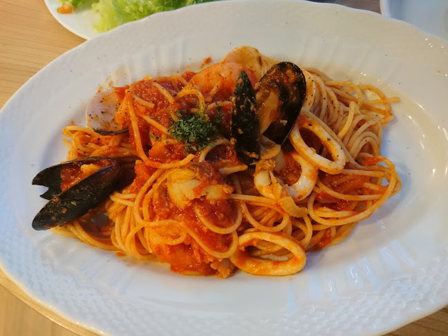 Hoshino Coffee @ Holland V - Hospitality and gastronomy