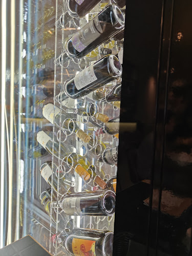 10 Paya Lebar Rd, #B1-01 PLQ Mall, Singapore 409057