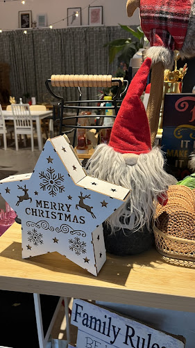 Opinii despre Bailey And Whiskey în Singapore - Hospitality and gastronomy