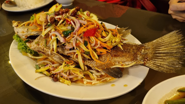 Naowarat Thai Cuisine - Hospitality and gastronomy