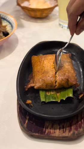 Straits Chinese Nonya Restaurant 土生坊正宗娘惹餐馆 (1953) - Hospitality and gastronomy