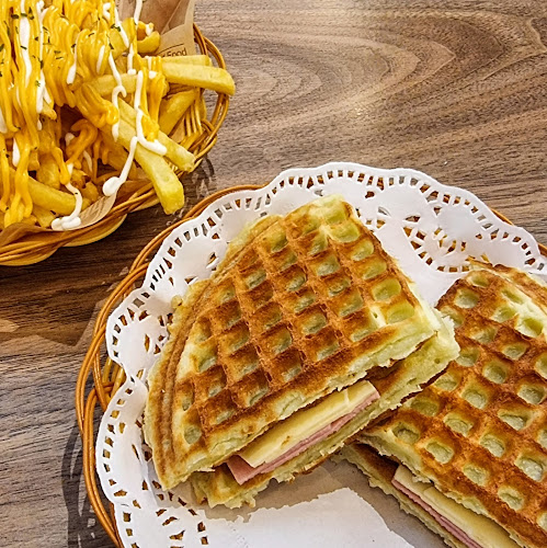 Opinii despre MK Cafe în Singapore - Hospitality and gastronomy