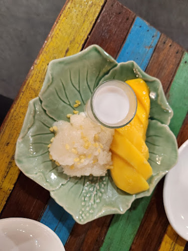 Warm Up Cafe @ The Star Vista - Hospitality and gastronomy