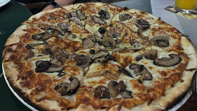 31 Lor Mambong, Singapore 277689