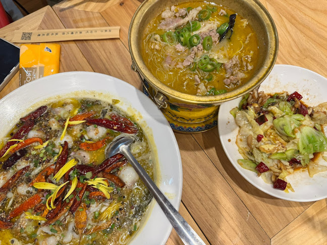 Wen Zhang Lao Mian 文章捞面