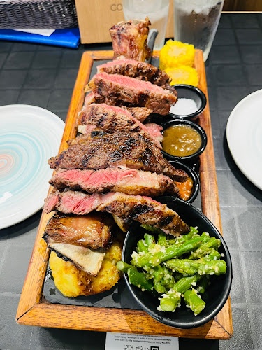 COLLIN’S @ PLQ Mall - Hospitality and gastronomy