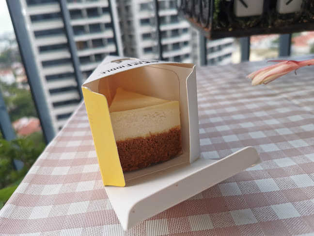 Opinii despre Cat & the Fiddle Cakes - Junction 8 în Singapore - Hospitality and gastronomy