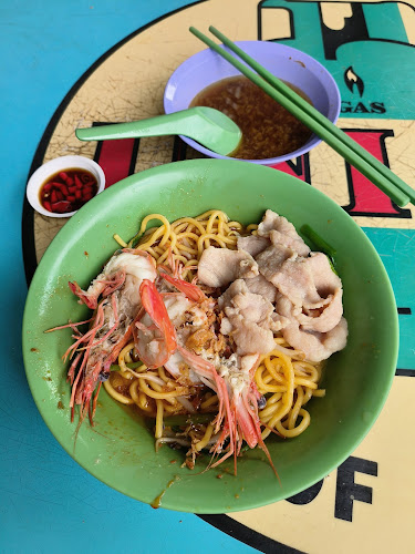 Comentarii opinii despre Hong Ji Herbs Bak Kut Teh 宏记