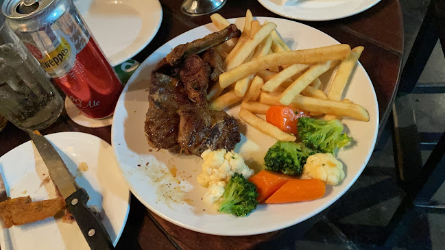 Opinii despre ASTONS Specialities @ City Square Mall în Singapore - Hospitality and gastronomy