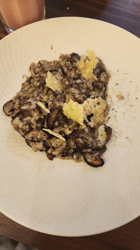 66 Bussorah St, Singapore 199479