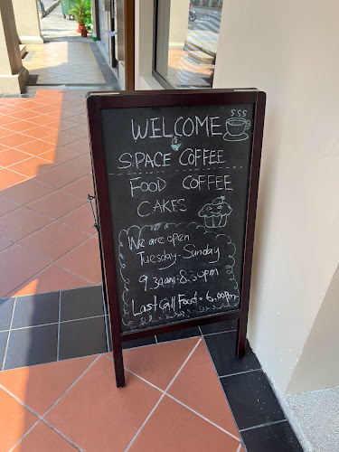 587 Geylang Rd, #01-01, Singapore 389526