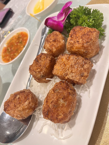 Gim Tim Restaurant - Hospitality and gastronomy