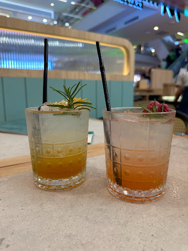 Mamma Mia Trattoria E Caffè - Hospitality and gastronomy