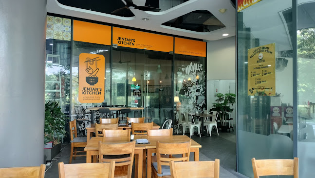 Jentan's Kitchen (The Pizza Lady) - Hospitality and gastronomy