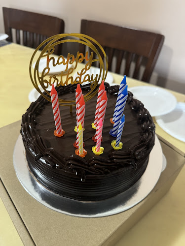 Opinii despre Whyzee | Birthday Cake Delivery Singapore în Singapore - Hospitality and gastronomy