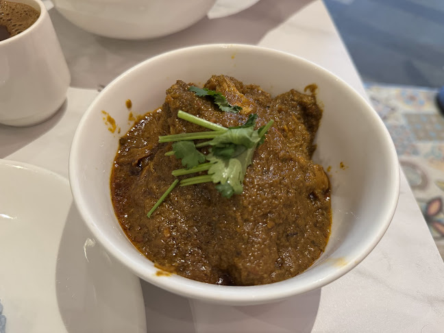 HarriAnns Nonya Table